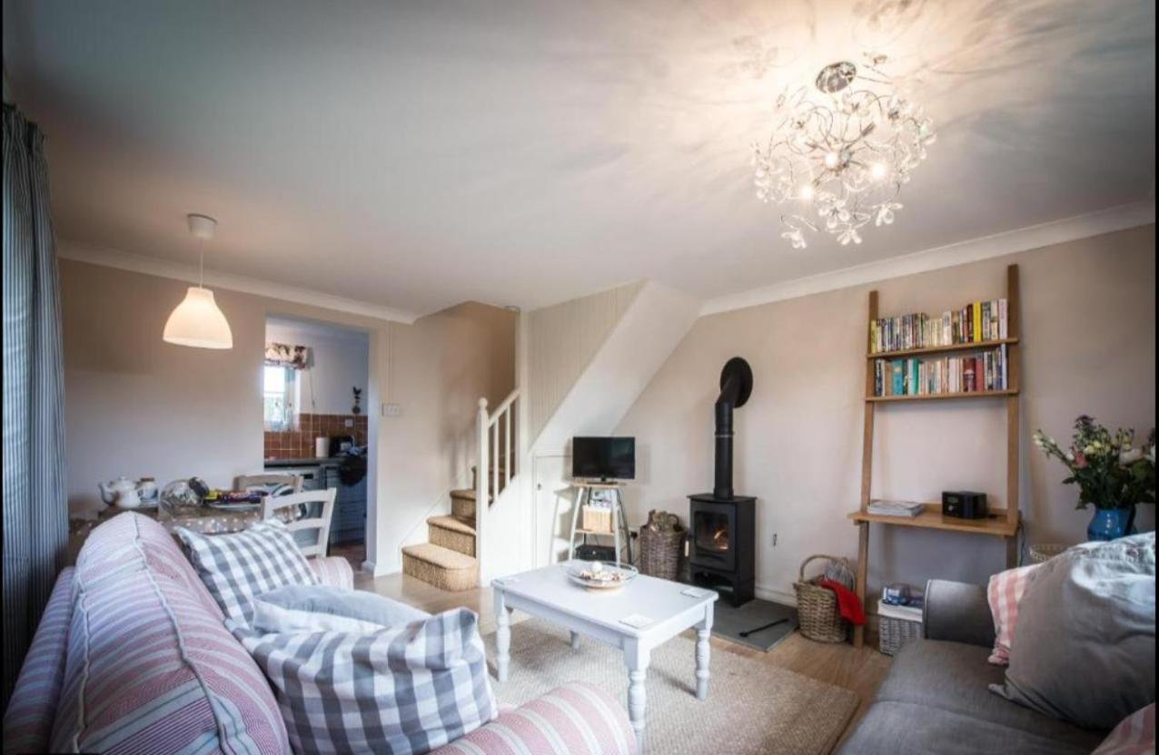 Dreamy Suffolk Country Cottage Escape Aldeby Exteriör bild